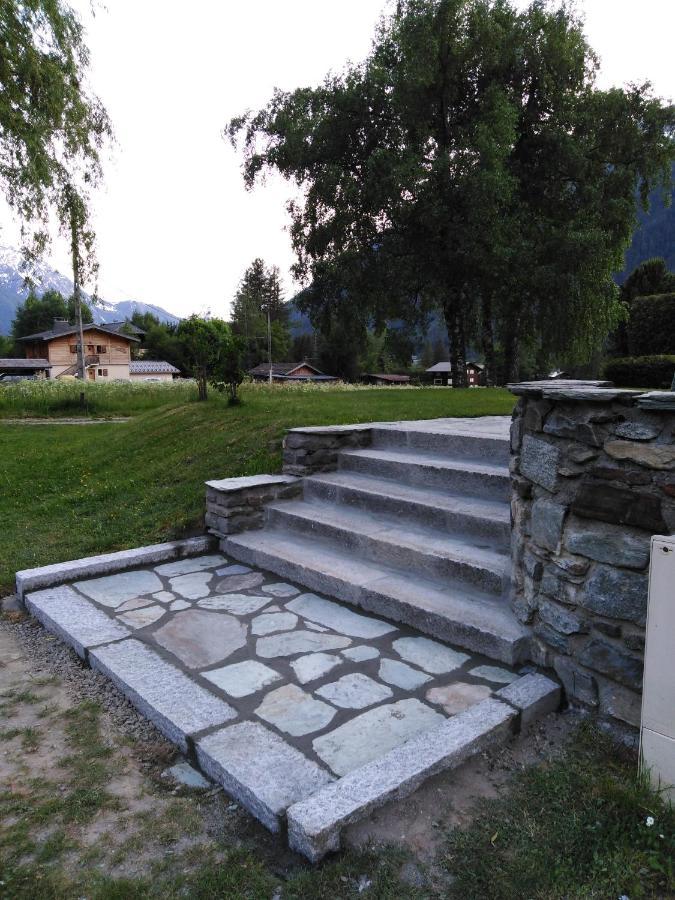 Appartement Avec Terrasse Chamonix Exterior photo